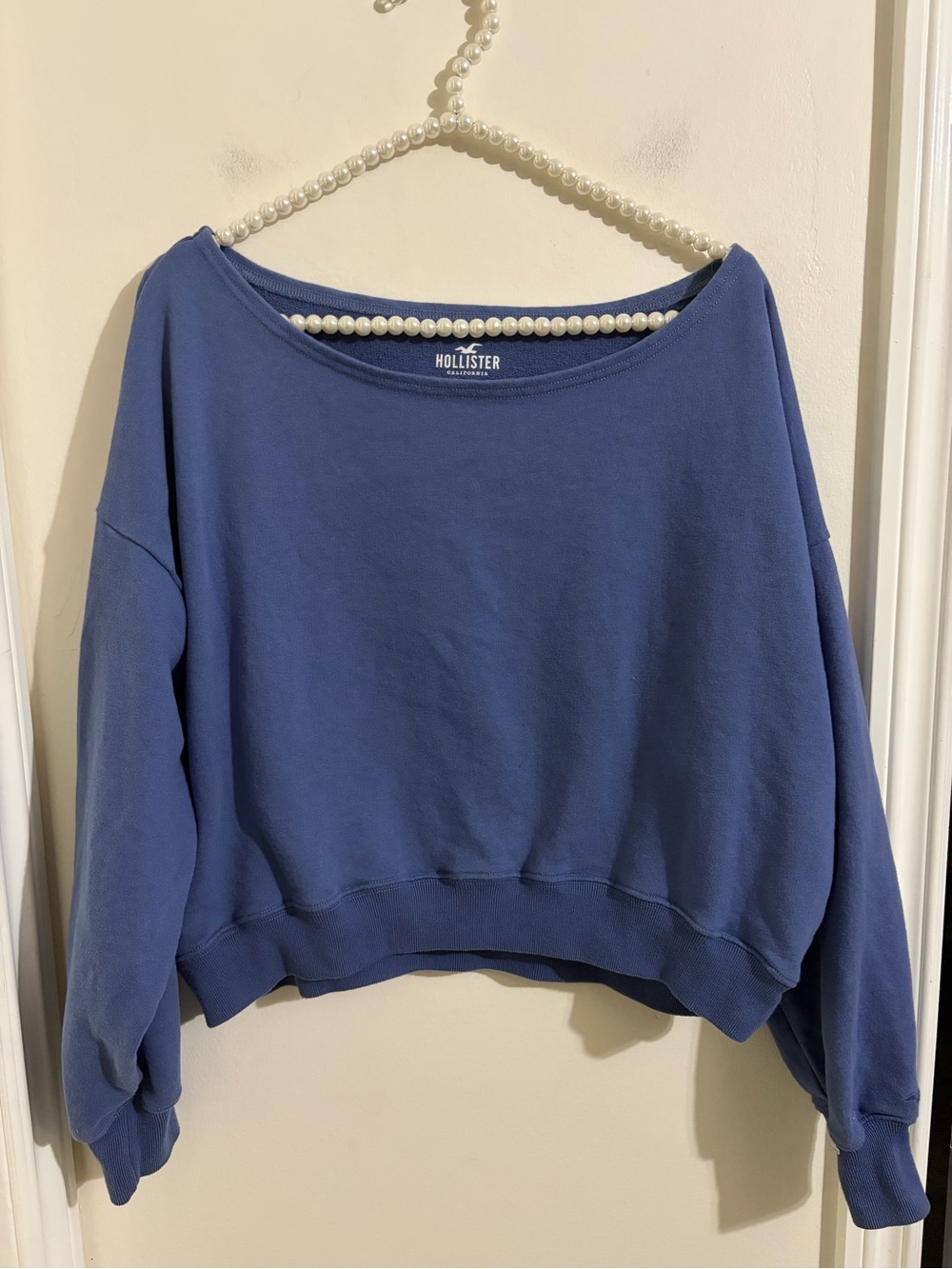 Hollister Relaxed Cropped Boatneck Sweatshirt in Periwinkle